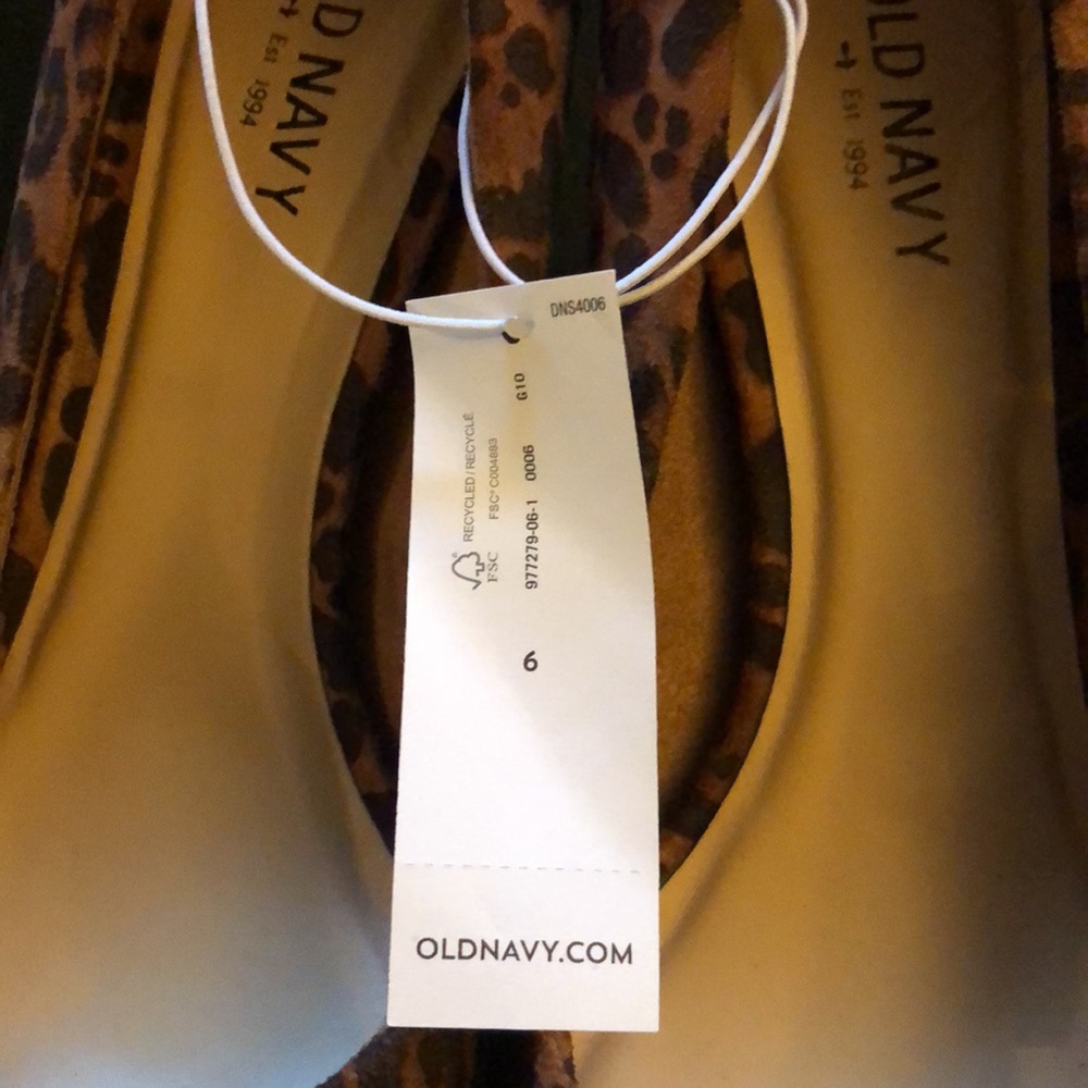 NWOB Old Navy Leopard Pattern Herls - Picture 6 of 6